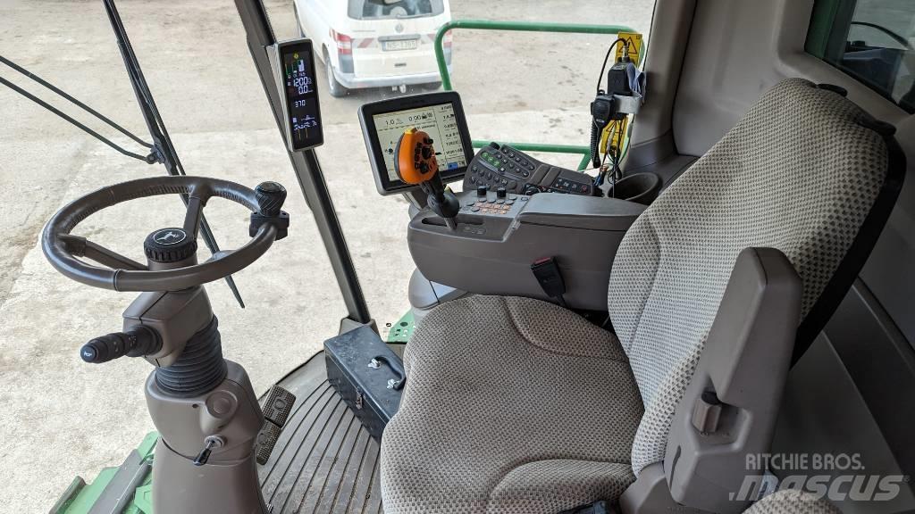 John Deere T 670 i Зернозбиральні комбайни