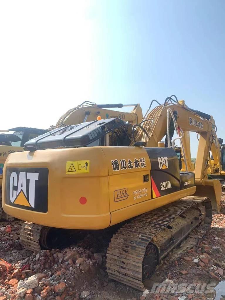CAT 320 D L Гусеничні екскаватори