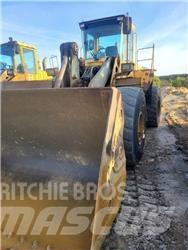 Volvo L180C Фронтальні навантажувачі