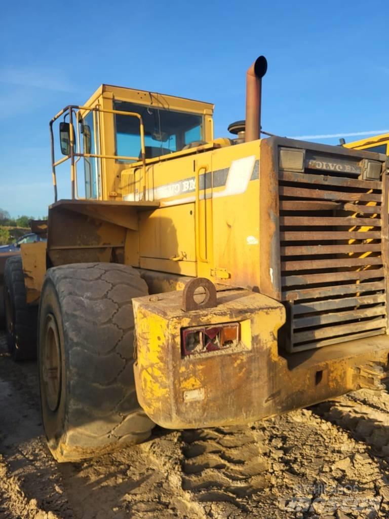 Volvo L180C Фронтальні навантажувачі