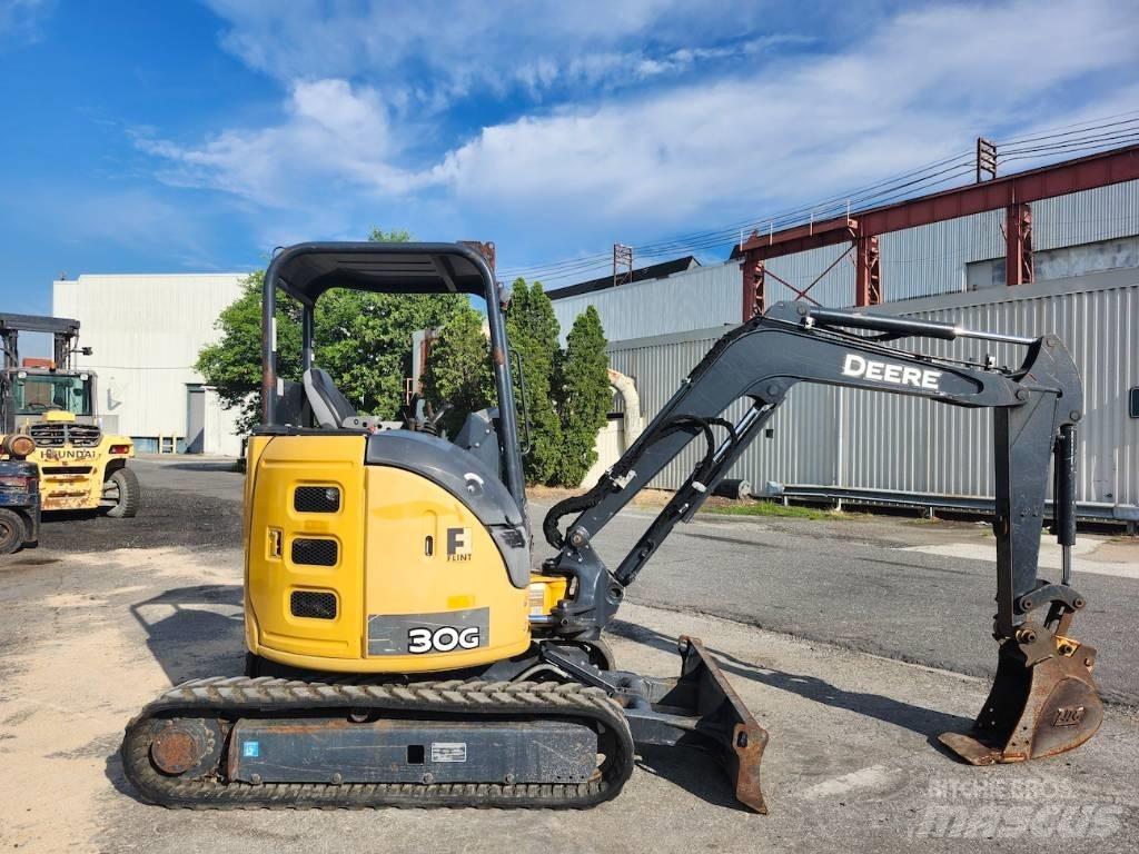 DEERE 30G Міні-екскаватори < 7т