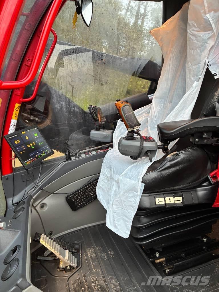 Komatsu 901 Харвестери