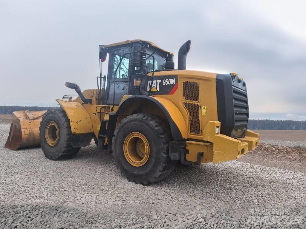 CAT 950 M Фронтальні навантажувачі