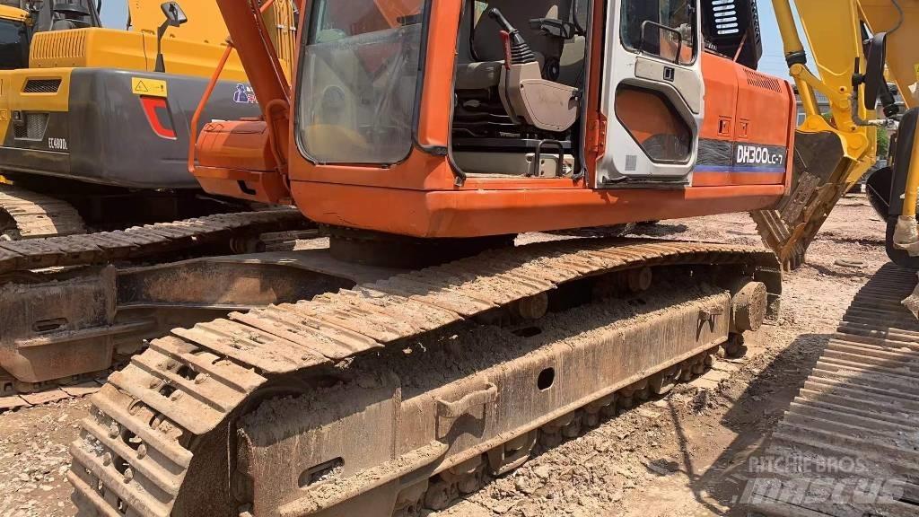Doosan DH 300 LC-7 Гусеничні екскаватори