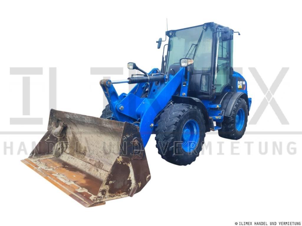 CAT 908 M Фронтальні навантажувачі