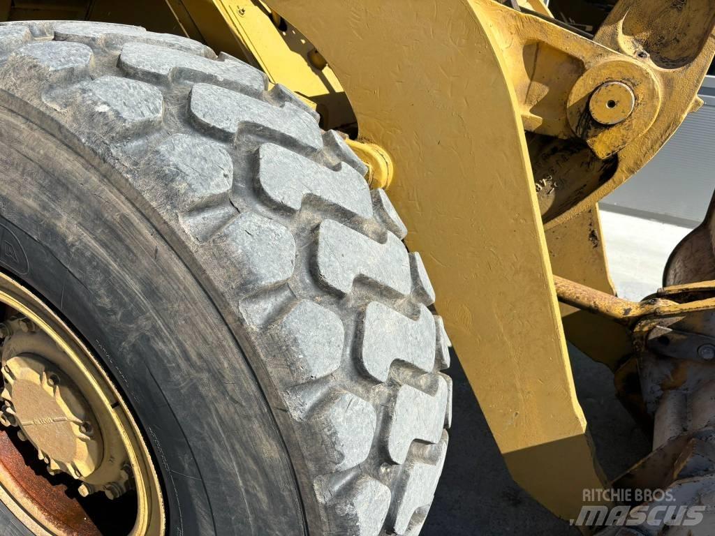 CAT 936 Фронтальні навантажувачі