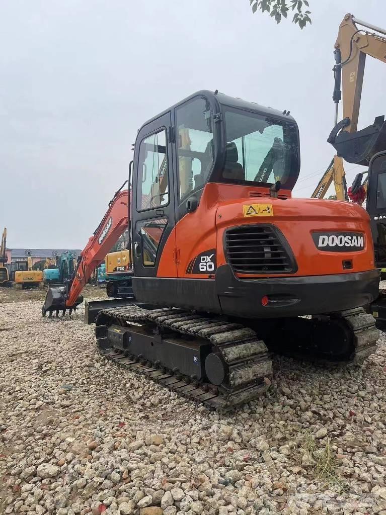Doosan DX60 Міні-екскаватори < 7т