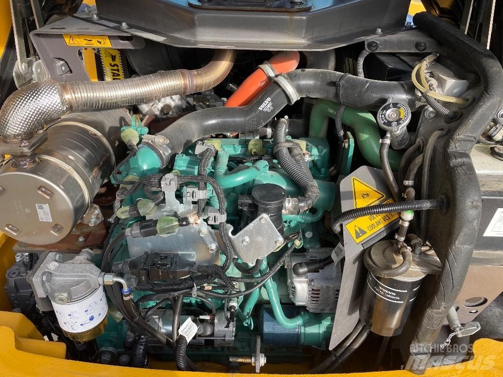 Volvo L30GS Малі навантажувачі