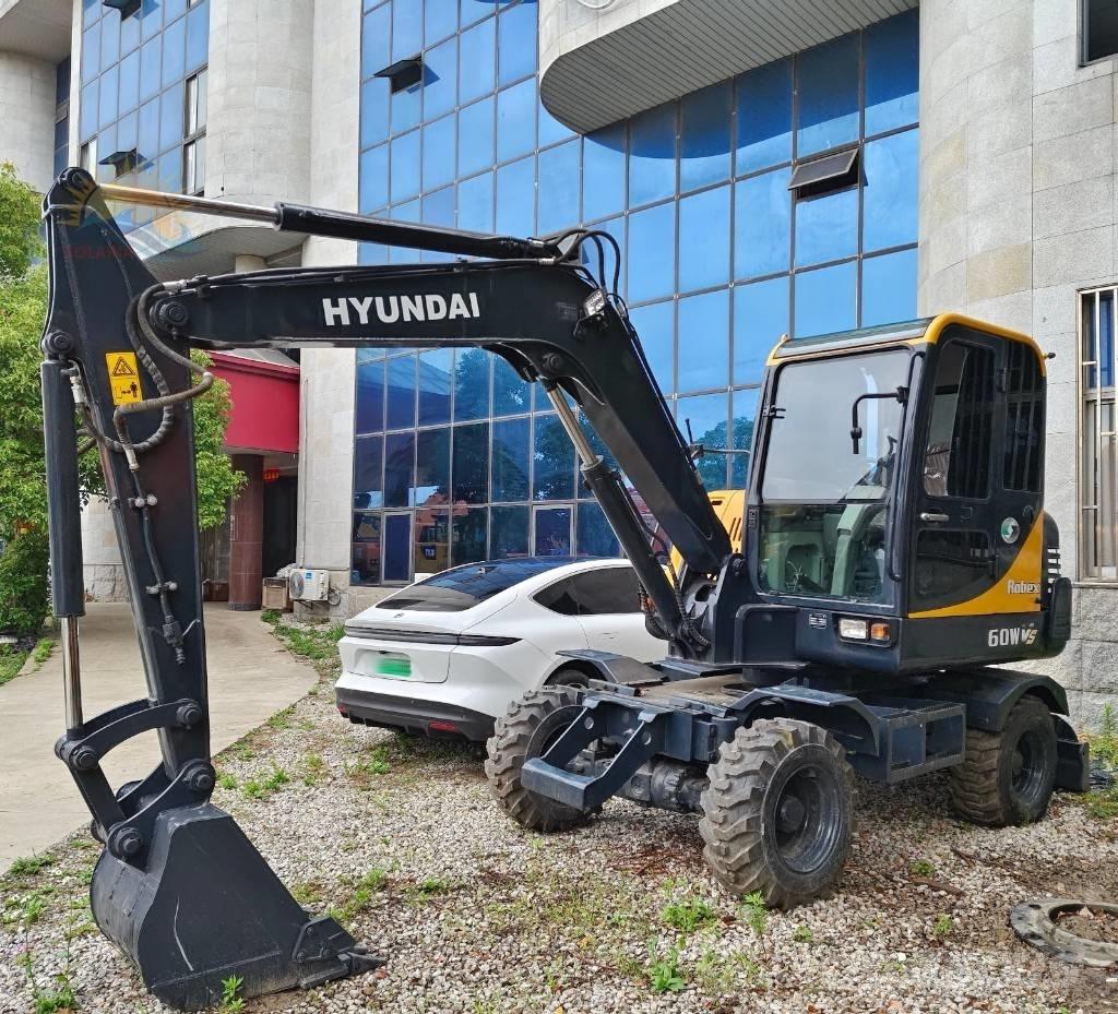 Hyundai Robex 60 VS Міні-екскаватори < 7т