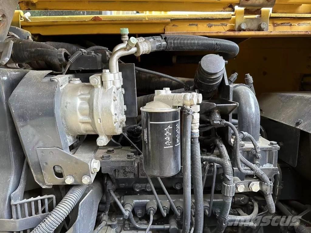 Komatsu PC70-8 Середні екскаватори 7т. - 12т.