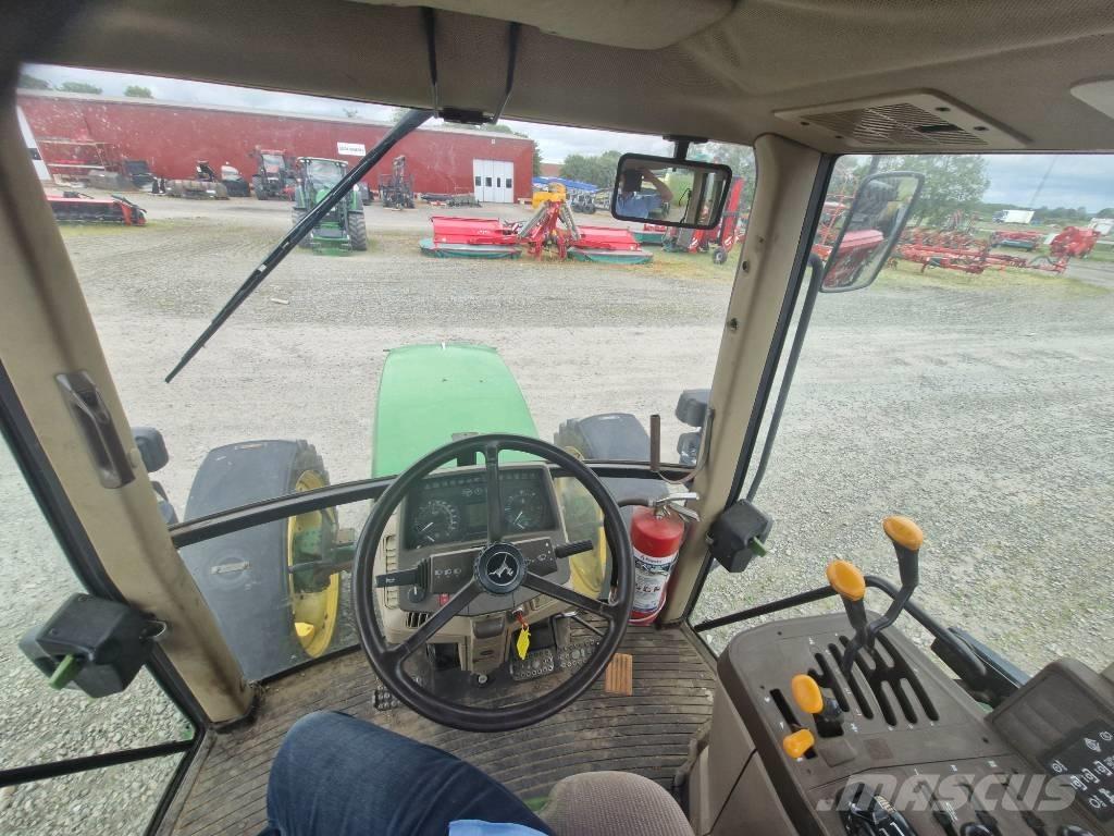 John Deere 6210 Трактори