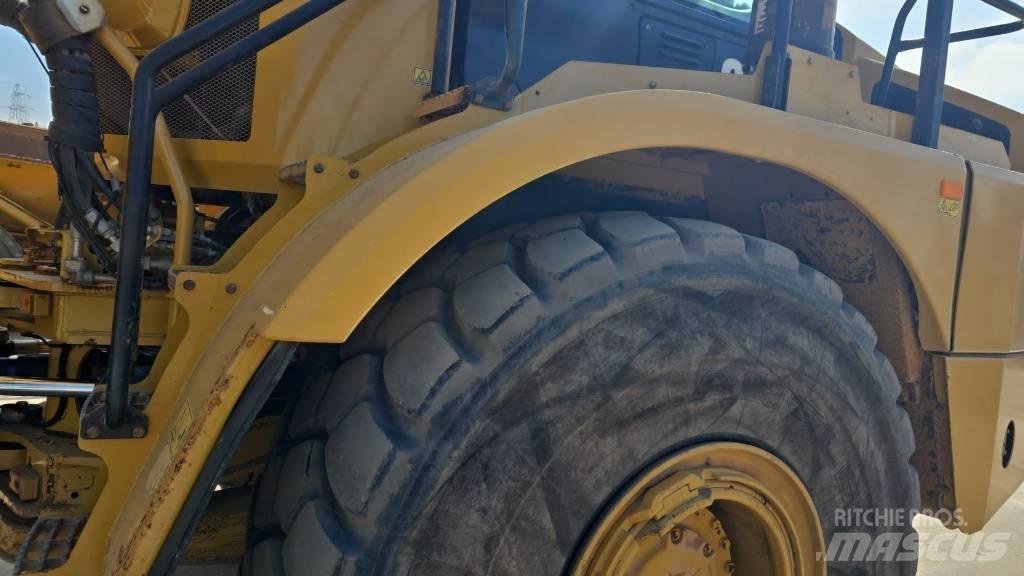 CAT 745 Зчленовані самоскиди