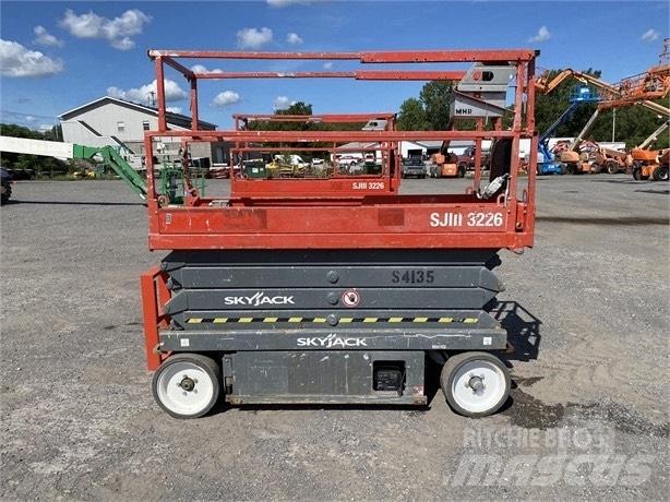 SkyJack SJ III 3226 Підйомники-ножиці