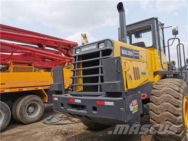 Komatsu WA380 Фронтальні навантажувачі