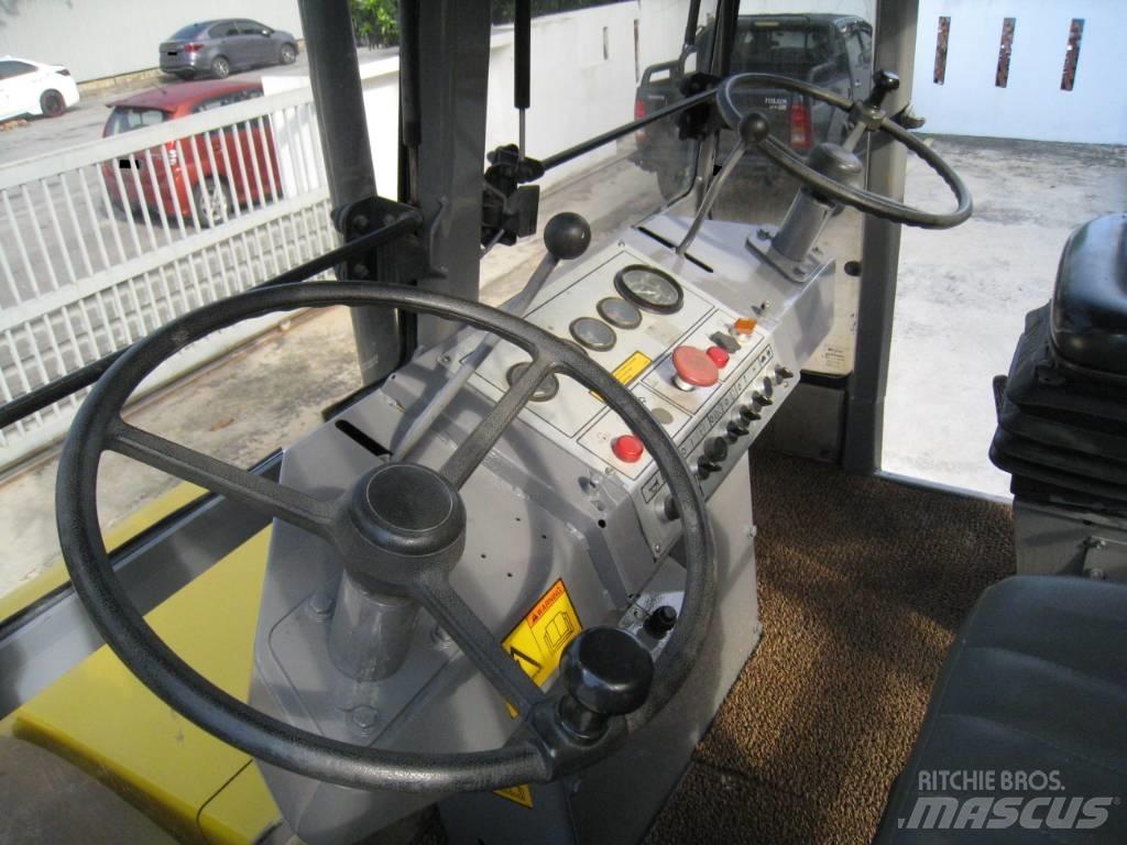 Dynapac CS 141 Котки тротуарні