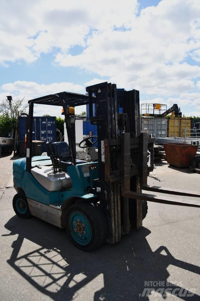 Feeler FD30CTJ Навісні вилочні підйомники для вантажівок