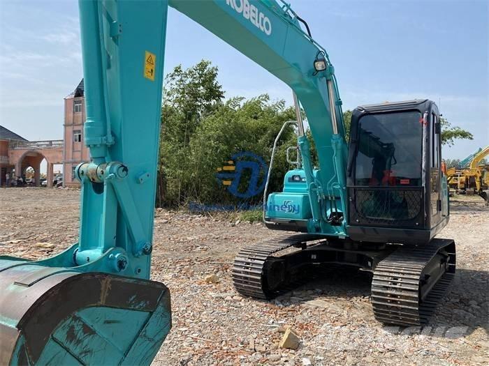 Kobelco SK140 LC Гусеничні екскаватори