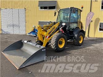 Komatsu WA80M-8 Фронтальні навантажувачі