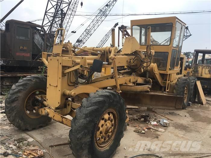 Komatsu GD 623 A Грейдери