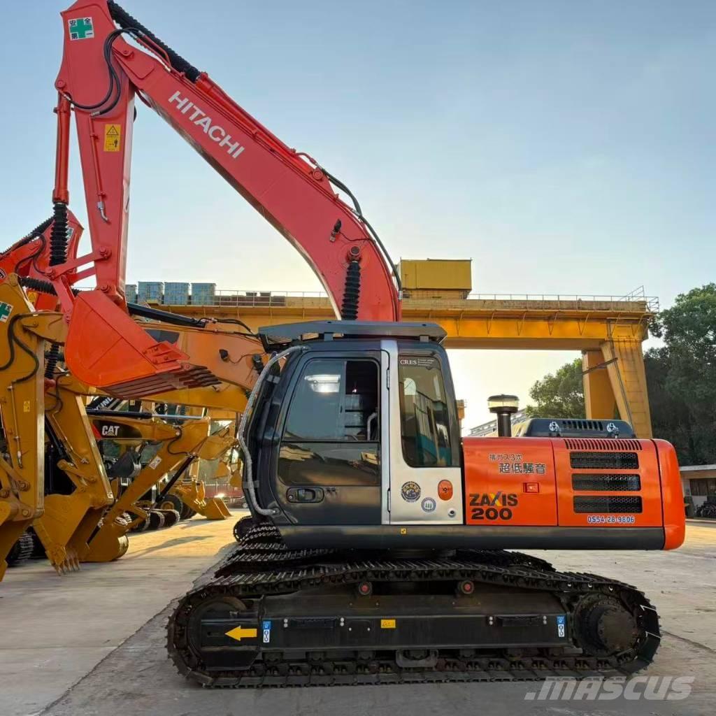 Hitachi ZX 200-3 Гусеничні екскаватори