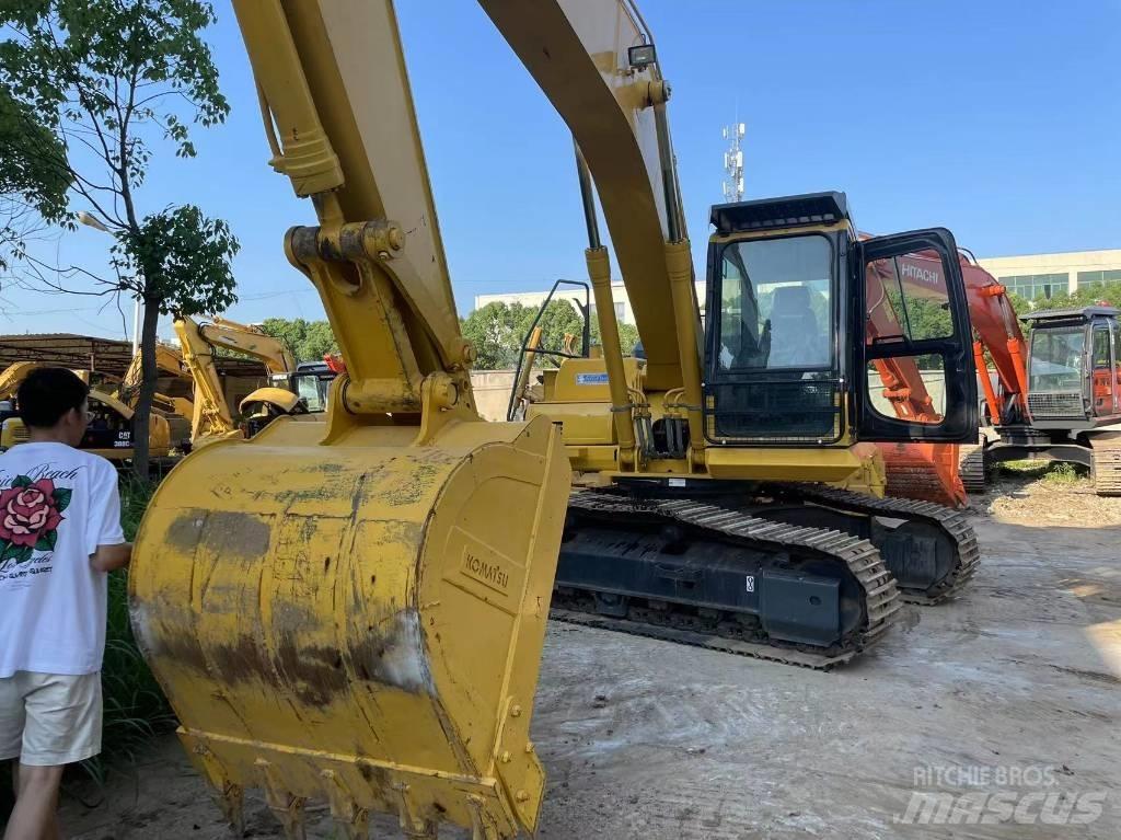 Komatsu PC 200-8 Гусеничні екскаватори