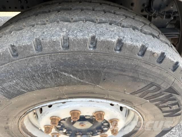 Iveco Trakker 450 Бетононасоси