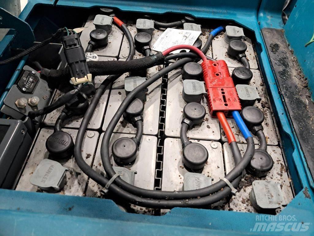 Tennant T7 Внутрішні підмітальні машини
