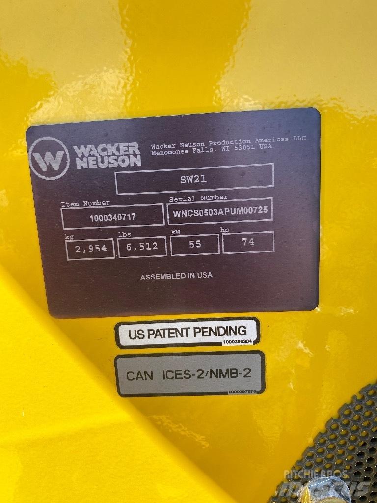 Wacker Neuson SW21 Міні-навантажувачі
