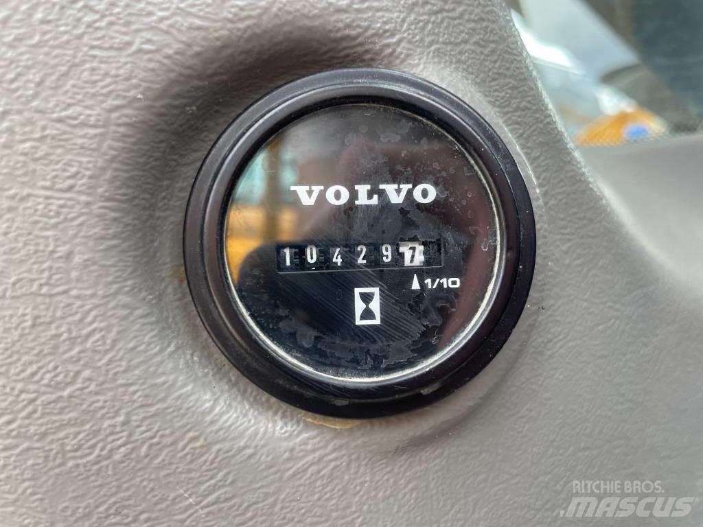 Volvo EC 480 E L Гусеничні екскаватори