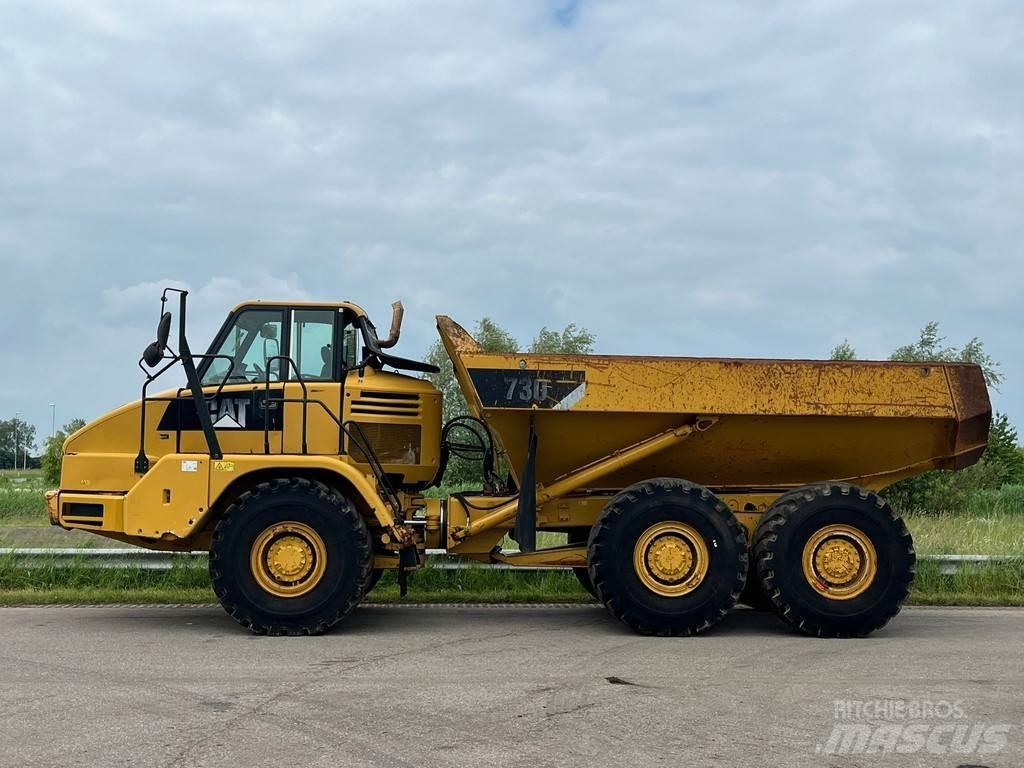 CAT 730 Зчленовані самоскиди