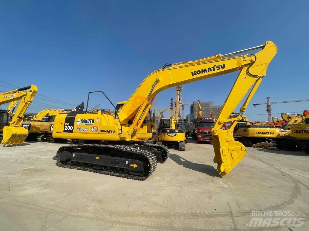 Komatsu PC 200-7 Гусеничні екскаватори