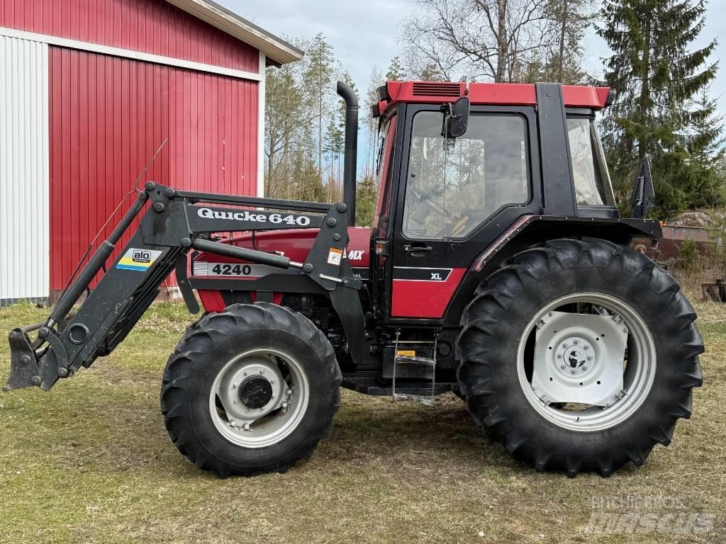 Case IH 4240 Трактори