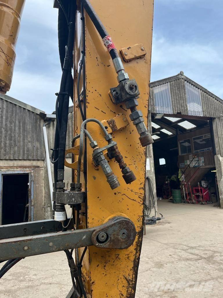 Liebherr R 900 C Гусеничні екскаватори