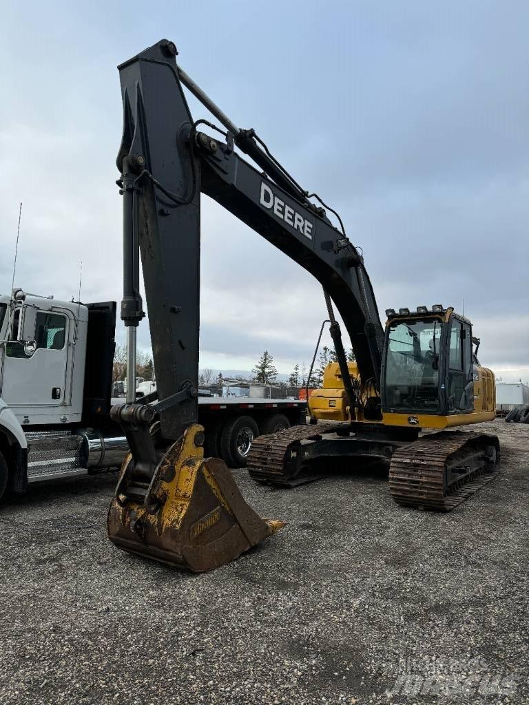 DEERE 210G LC Гусеничні екскаватори