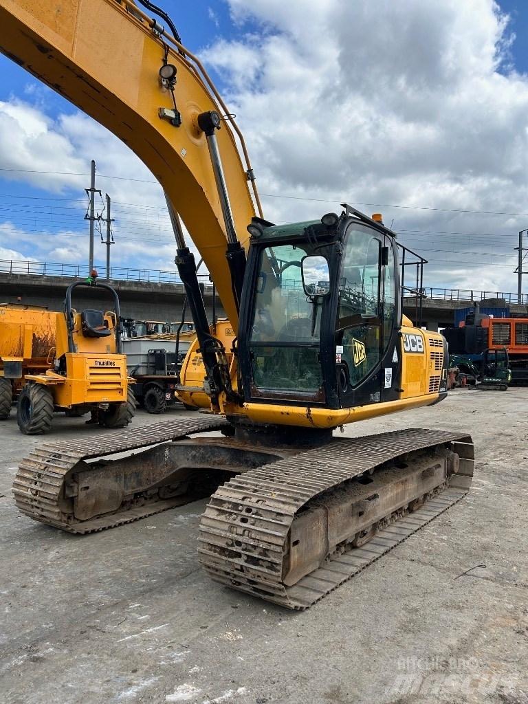 JCB JS 220 LC Гусеничні екскаватори