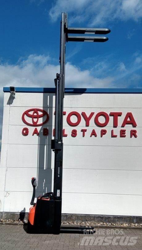 Toyota BT SWE145L Ручний візок
