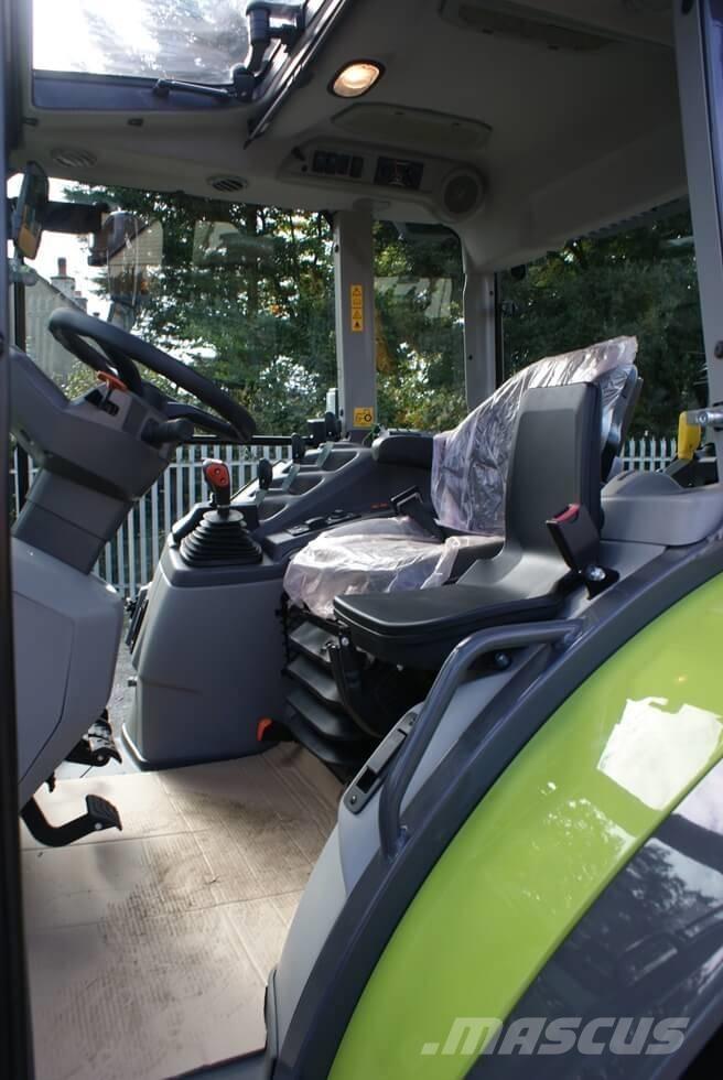 CLAAS Axos 3.120 Трактори
