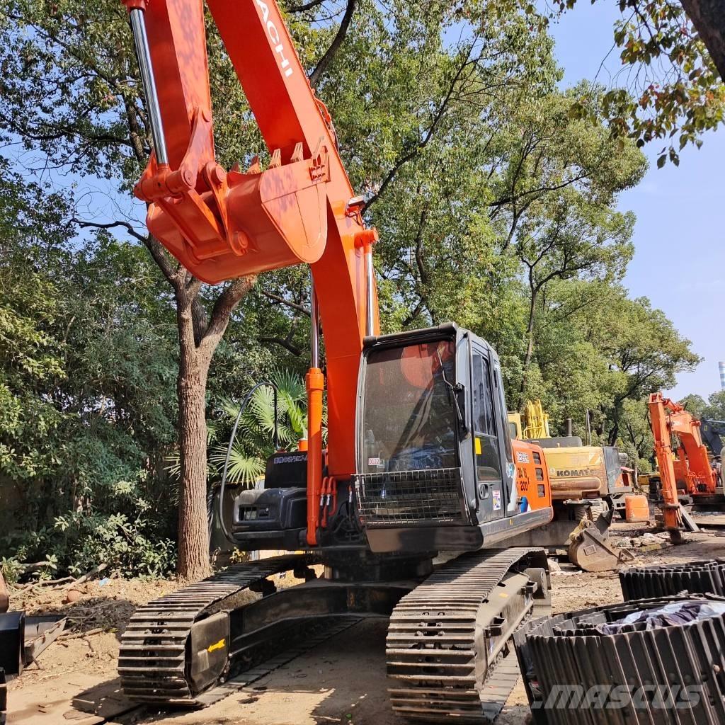 Hitachi ZAXIS 200-3G Гусеничні екскаватори