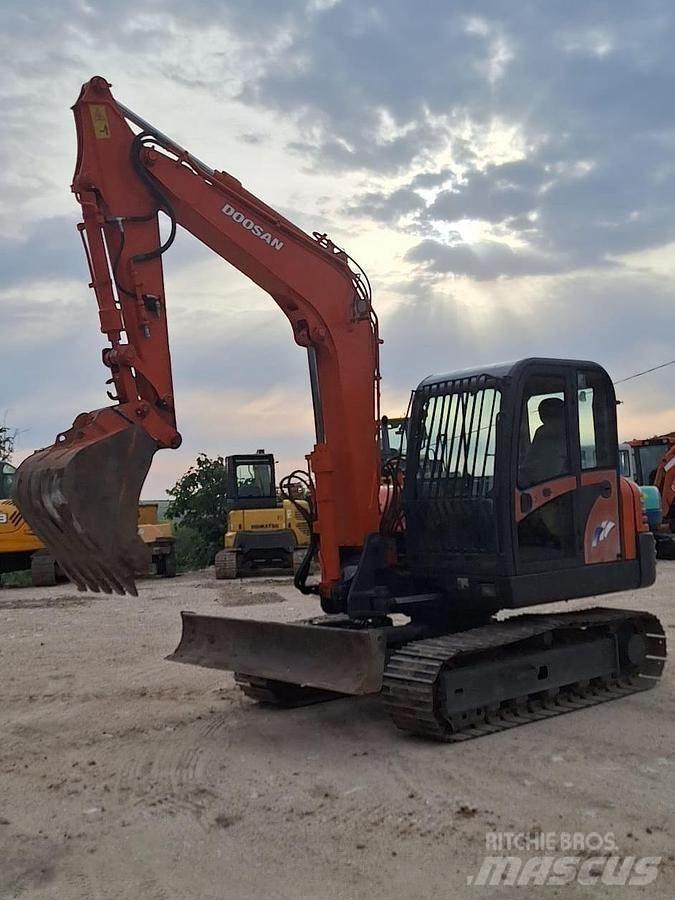 Doosan SOLAR 75V Спеціальні екскаватори