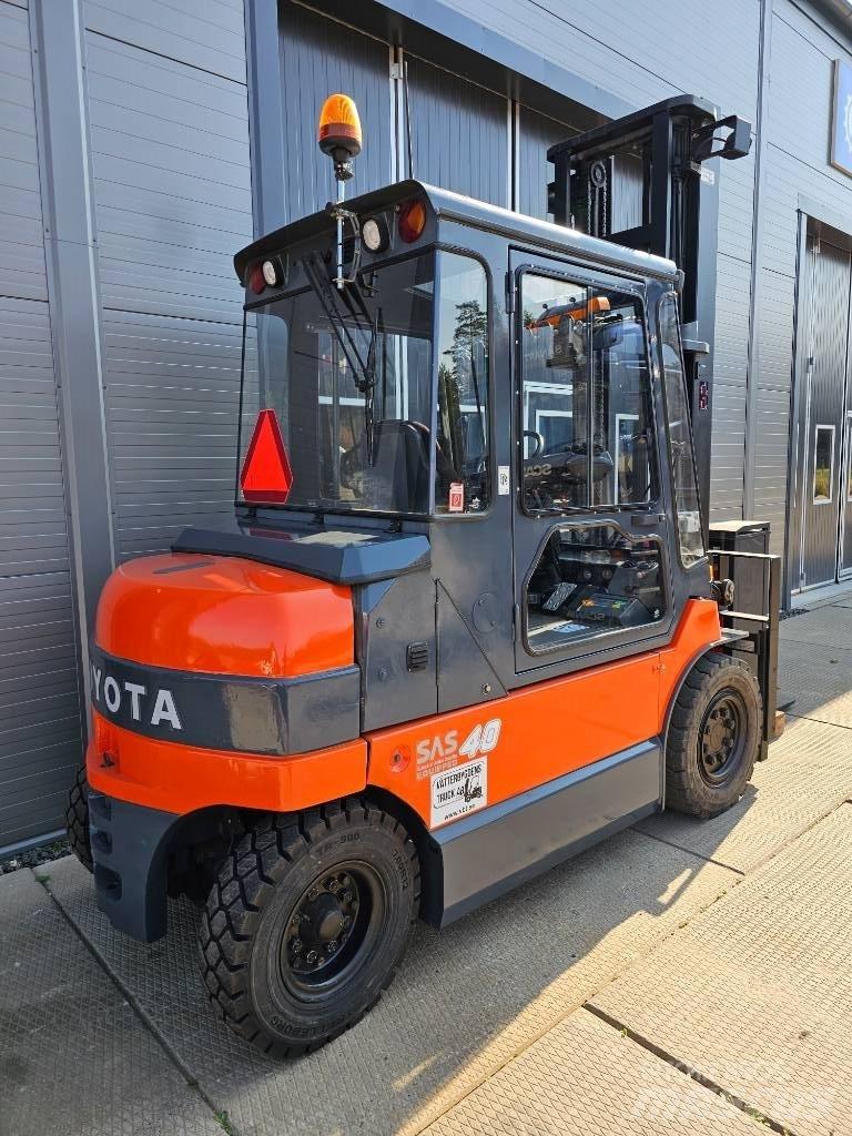 Toyota 7 FBMF 40 Електронавантажувачі