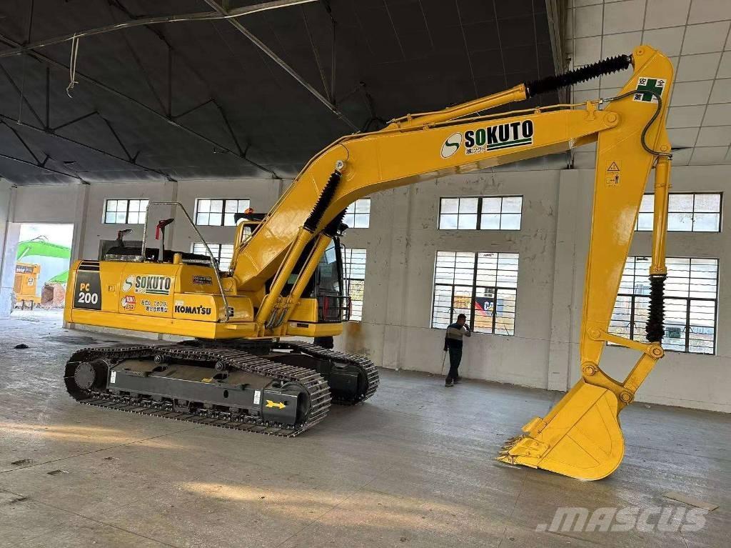 Komatsu PC 200-8 Гусеничні екскаватори