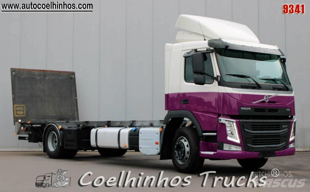 Volvo FM 330 Шасі з кабіною