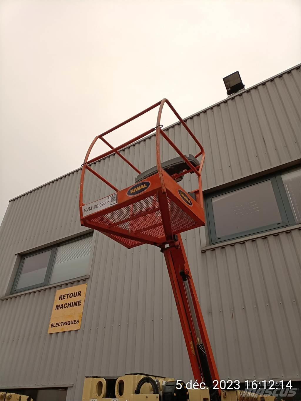 JLG T10E Інші підйомники і платформи