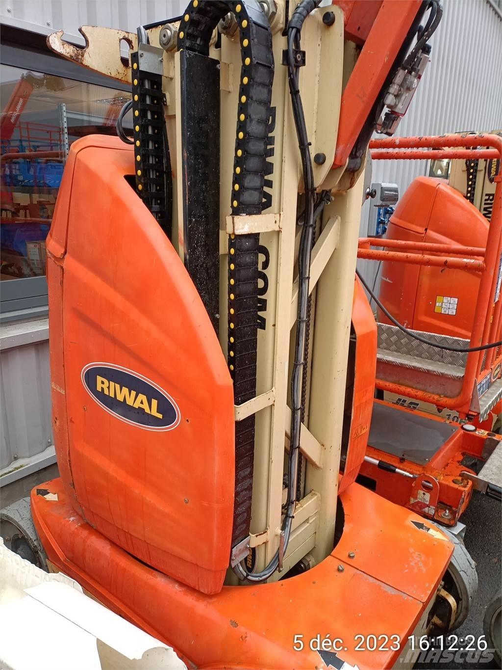 JLG T10E Інші підйомники і платформи