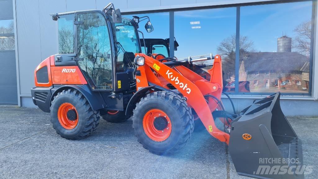 Kubota R 070 Фронтальні навантажувачі