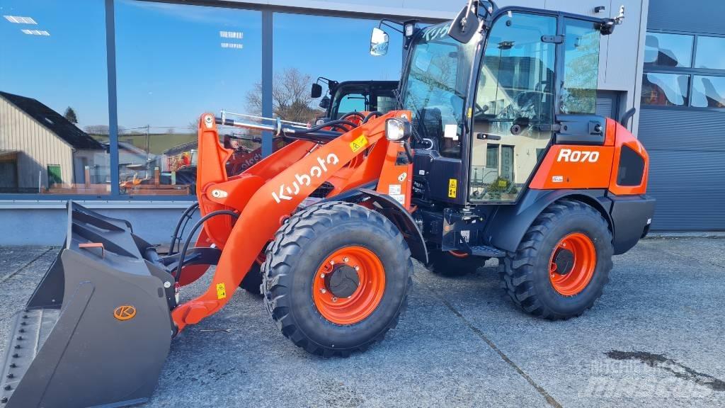 Kubota R 070 Фронтальні навантажувачі