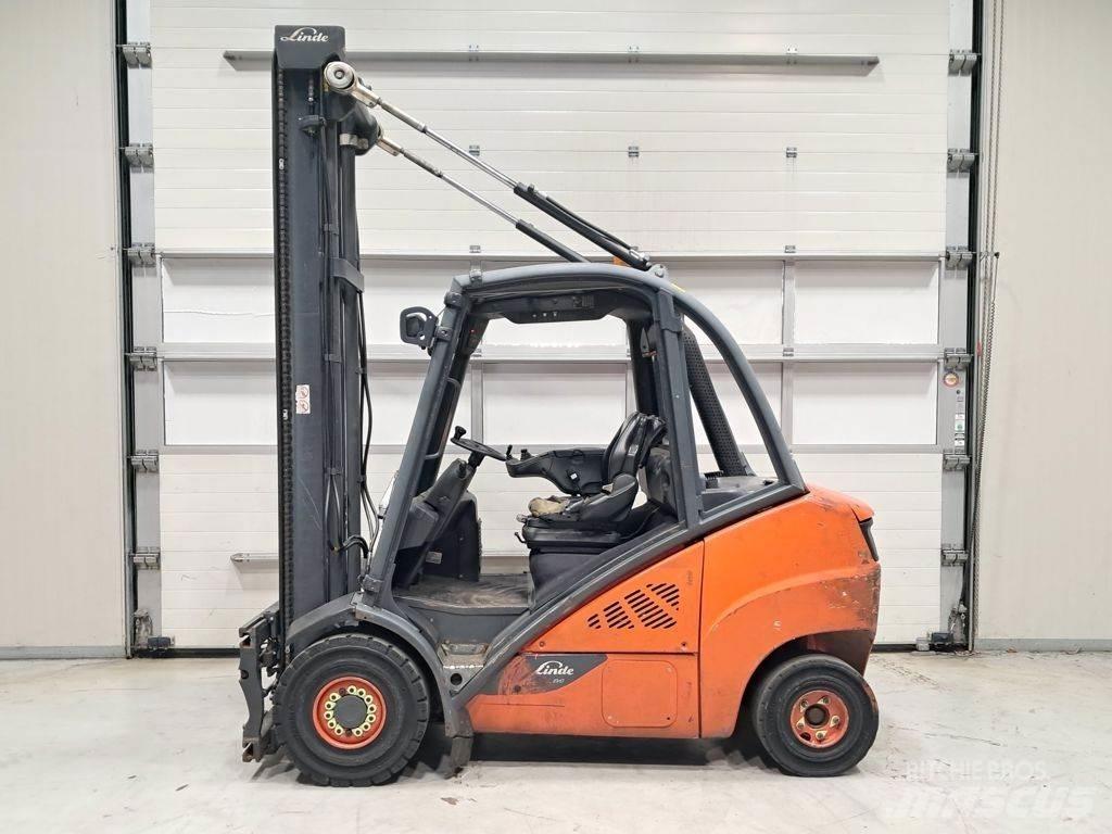 Linde H35D-02 Дизельні навантажувачі