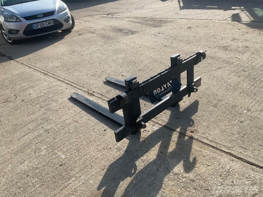 Taylor PALLET FORKS Вили