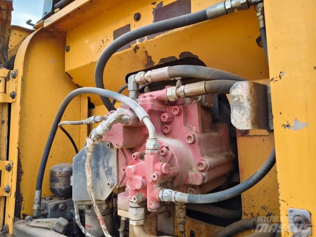 Hyundai R210W-9 Колісні екскаватори