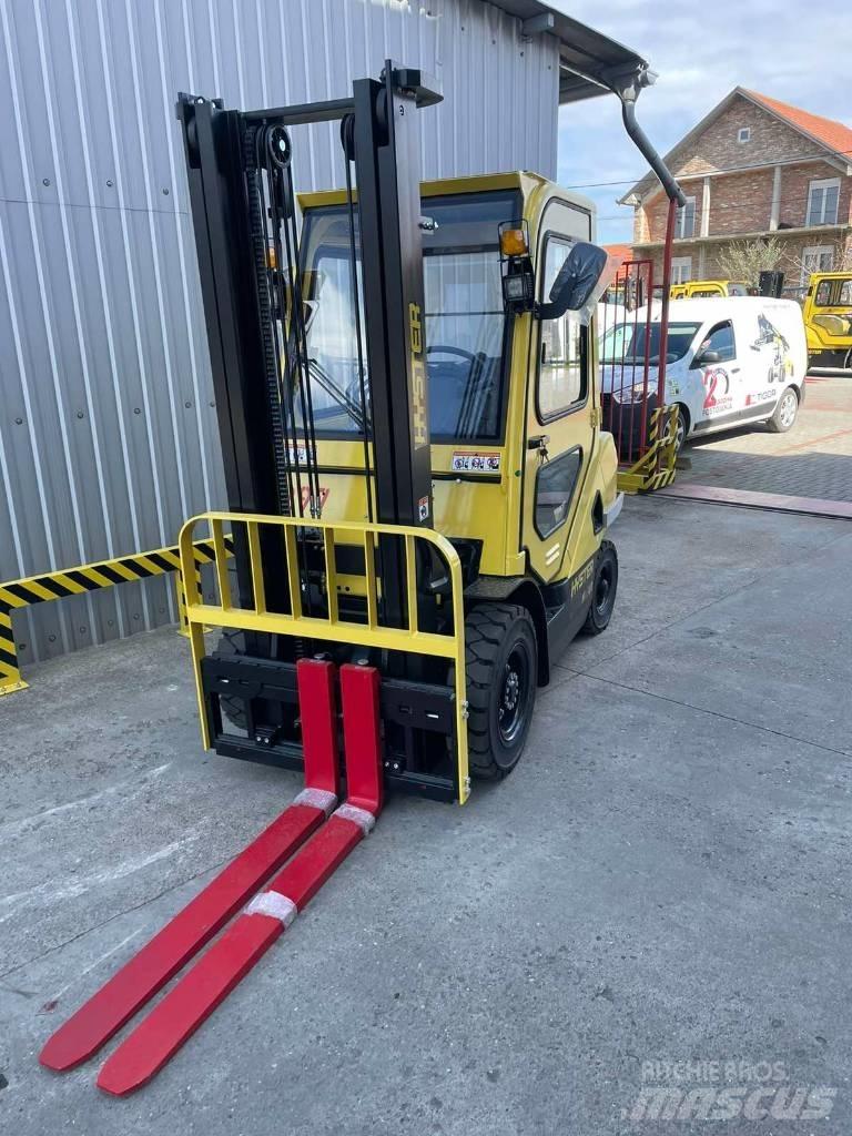 Hyster H2.5UT Дизельні навантажувачі